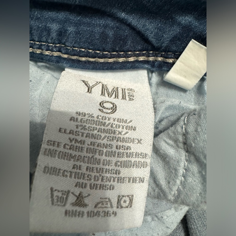 YMI Ripped Jeans - Picture 4 of 4